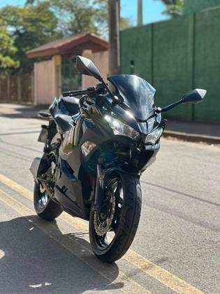 KAWASAKI NINJA 400 